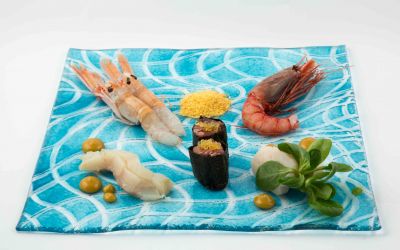 Misto crudità di pesce con cinque tipi diversi